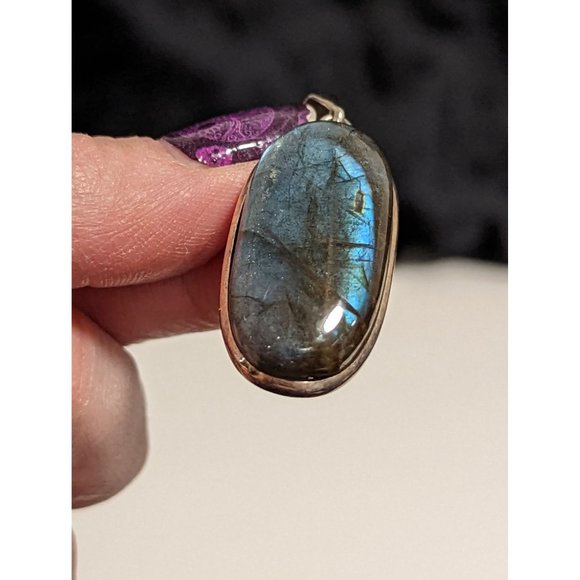 Sterling Silver Necklace with Labradorite Cabochon Pendant - Picture 2 of 11